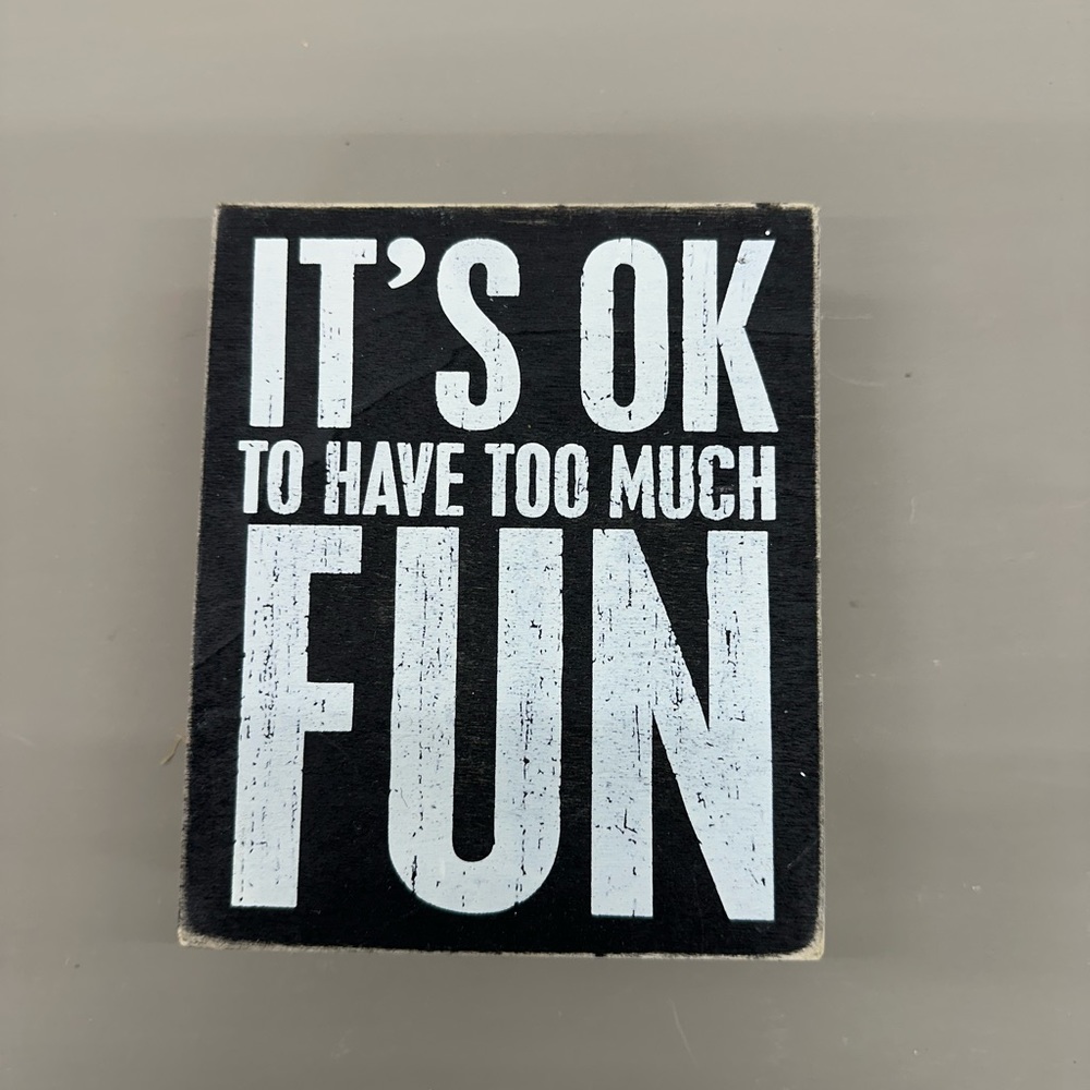 Small word sign